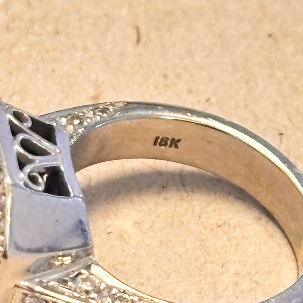 Elegant Tanzanite Cushion Cut Ring - Picture 4 of 8